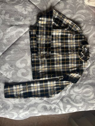 Jersey cuadros, si se desea está a juego la falda
