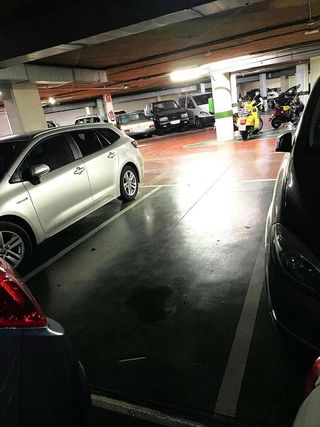 Garaje en venta en Los Remedios en Sevilla