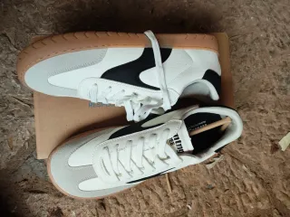 Deportivas mtmg Talla 42