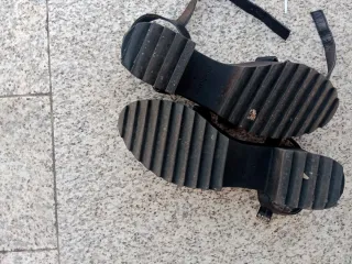 Sandalias tacón negras