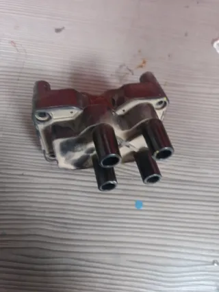 Bobina Ignición Delphi GN10205-12B1 Ford Volvo