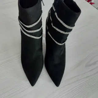 Tronchetto nero con strass