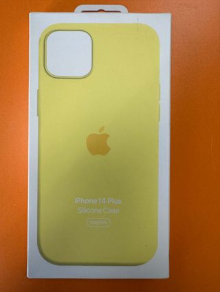 Cover iPhone 14 Plus in silicone giallo canarino