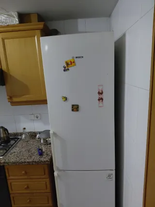 Nevera Bosch blanca negociable y no hago envios