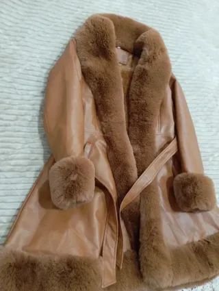 Abrigo Marrón con Pelo( REGALO BOLSO de mano