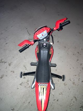 Moto eléctrica Feber para niño