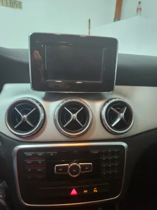 Pantalla Navegador Mercedes-Benz GLA 200