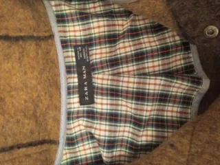 Chaquetón zara marrón con botones