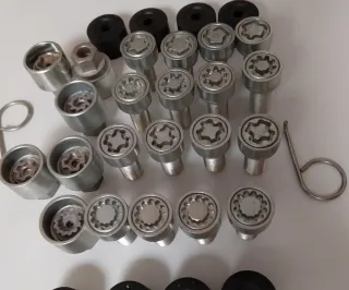 Se vende tornillos antirrobo VW GOLF MK7 AUDI