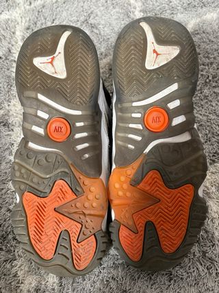 Jordan Zapatillas Deportivas Blancas y Naranjas