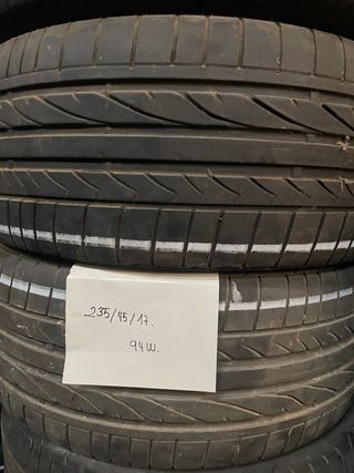 Neumático 235/45/17 94W