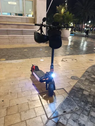 Patinete eléctrico TOUpateneART