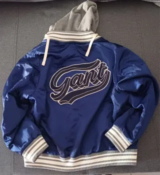Chaqueta Gant reversible azul y gris