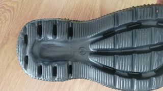 Sandalias negras plataforma con mariposas y flores