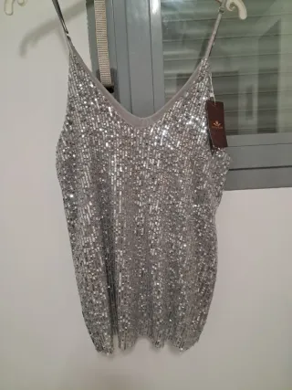 Top lentejuelas plateadas tirantes finos