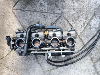 Batteria Carburatori Honda Hornet 600