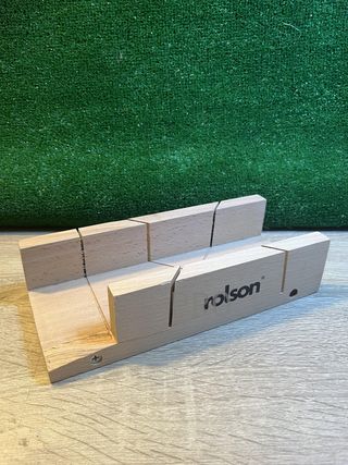 Caja de ingletes Rolson