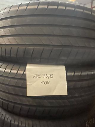Neumático 235/55/18 100V