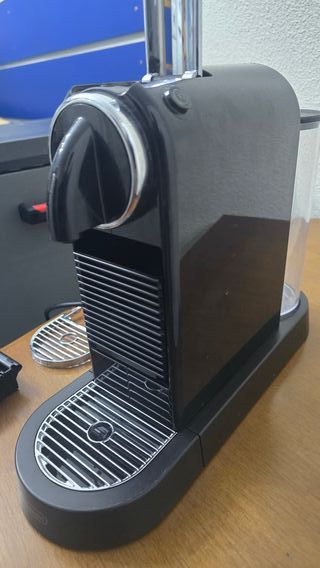 Cafetera DeLonghi Cápsulas