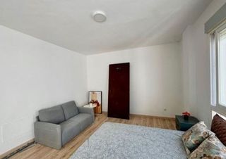 Estudio en venta en Parque Victoria Eugenia en Málaga