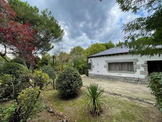 Chalet en venta en Pueblo - Urb. Norte en Valdemorillo