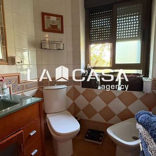 Piso en venta en Cruz Roja en Sevilla