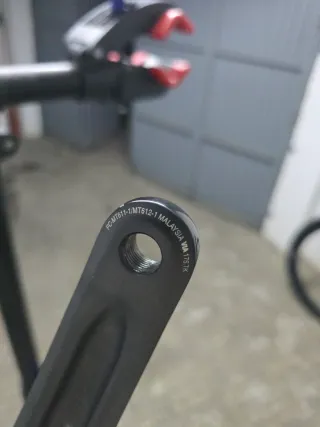 Shimano MT611 Plato 32T y Bielas 175mm