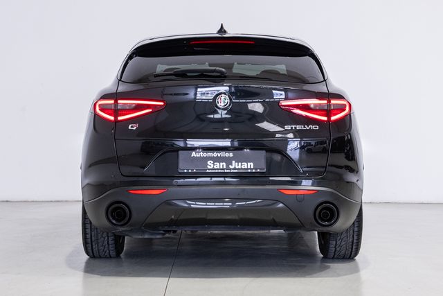 Alfa Romeo Stelvio Sprint 2.2 Diésel Q4 190 CV