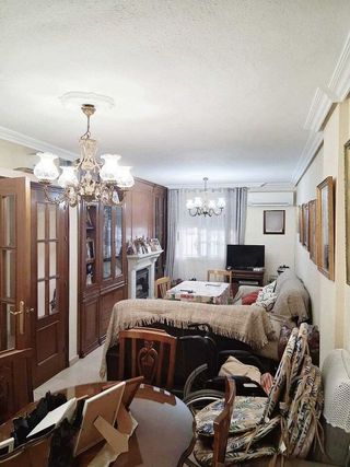 Casa adosada en venta en Parque Alcosa - Jardines del Edén en Sevilla