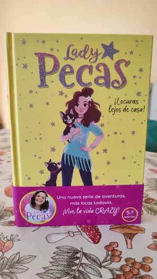 ¡Locuras lejos de casa! (Serie Lady Pecas 1)