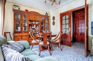 Piso en venta en San Julián en Sevilla