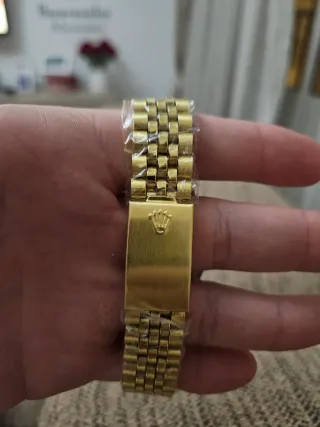Reloj dorado