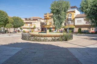 Terreno en venta en Avda. De los Ogíjares en Armilla
