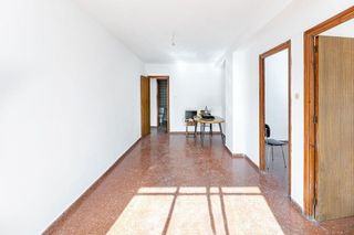 Piso en venta en Polígono Cartuja – La Paz en Granada