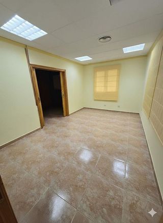 Oficina en alquiler en Sangonera la Seca en Murcia