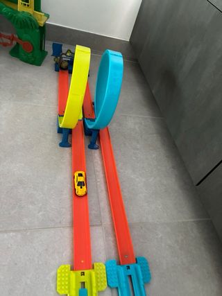 Pista macchine Hot Wheels con loop