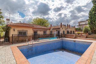 Chalet en venta en Otura