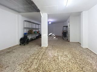 Local comercial en venta en Lucena