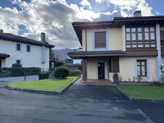 Casa adosada en venta en Llanes en Llanes
