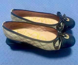 Manoletinas negras y grises con lazo