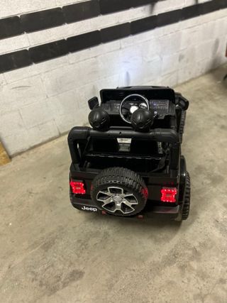 Jeep Wrangler Rubicon elettrica 12V