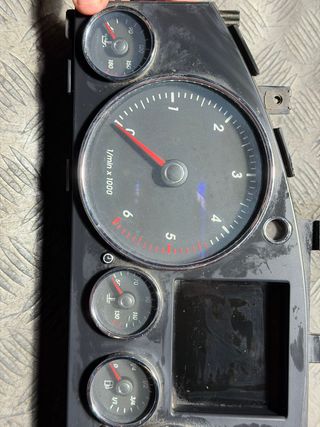 Cuadro Instrumentos VW Touareg 2003