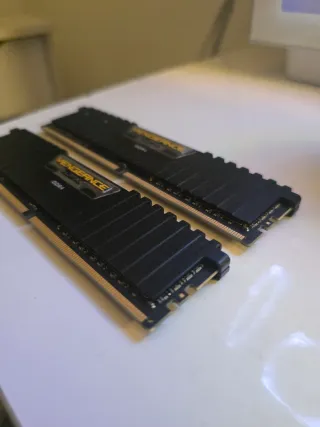 RAM Corsair Vengeance LPX 16GB (2x8GB) DDR4