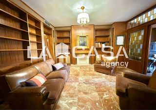 Piso en venta en Los Remedios en Sevilla