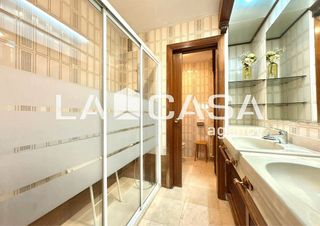 Piso en venta en Los Remedios en Sevilla