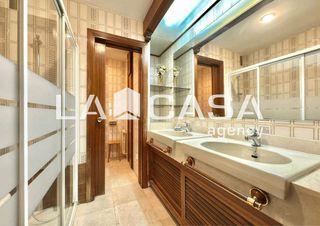 Piso en venta en Los Remedios en Sevilla