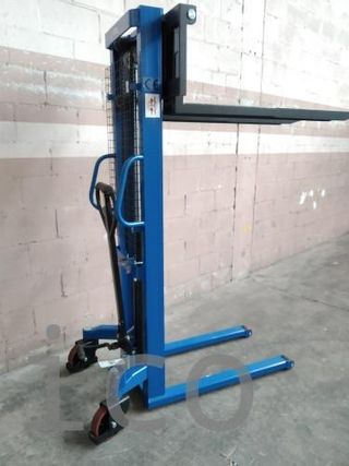 Apilador Manual 1000 Kg - 1600 mm - 16000
