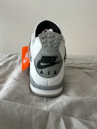 Jordan 4 Retro Military Black Talla 39-41