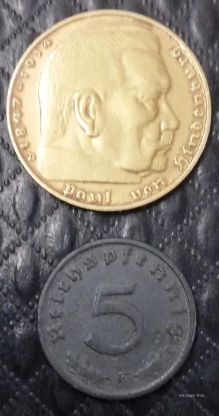 Moneta 2 Reichsmark 1937 con bagno d'oro 24 carati