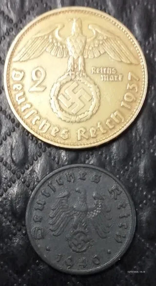 Moneta 2 Reichsmark 1937 con bagno d'oro 24 carati